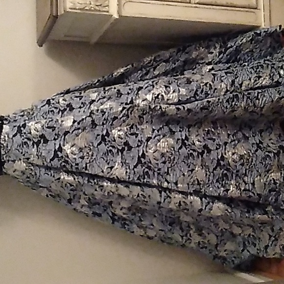 MacDuggal Formal Dress: Size: 4 Color: IceBlue, Black and L Silver Condition:New - Picture 5 of 16